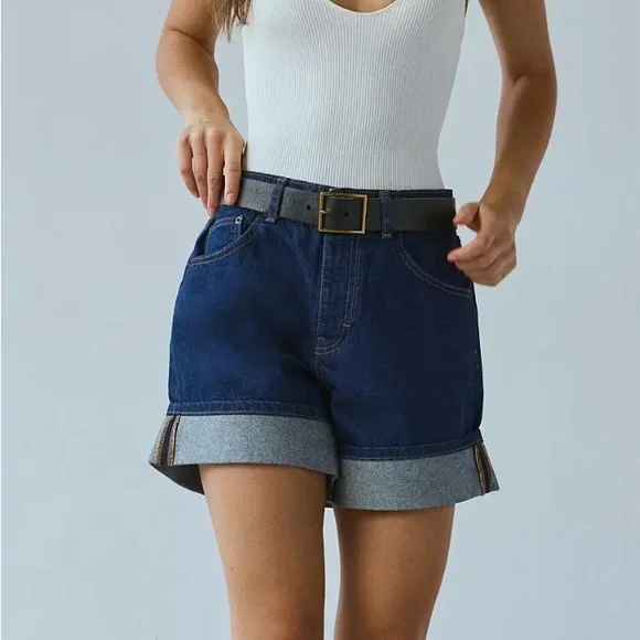 BDG Indie Mid-Rise Cuffed Denim
Short Size 26 $49 - Picture 3 of 16